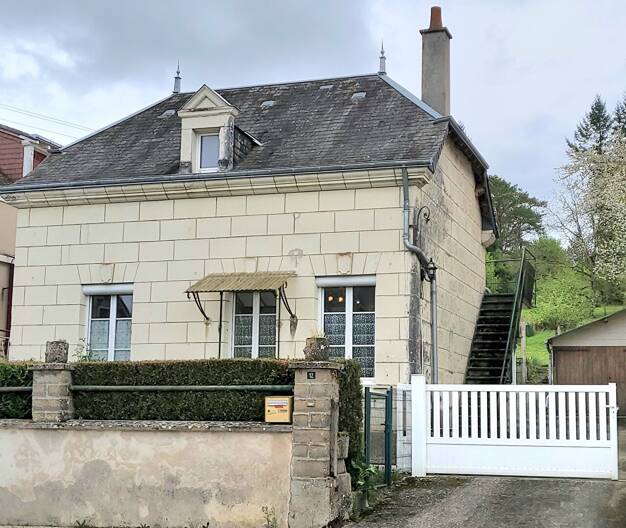 Maison à vendre 70 900 € 3 pièces 2 chambres 53 m² 740 m² de terrain Villentrois Faverolles en Berry 36600