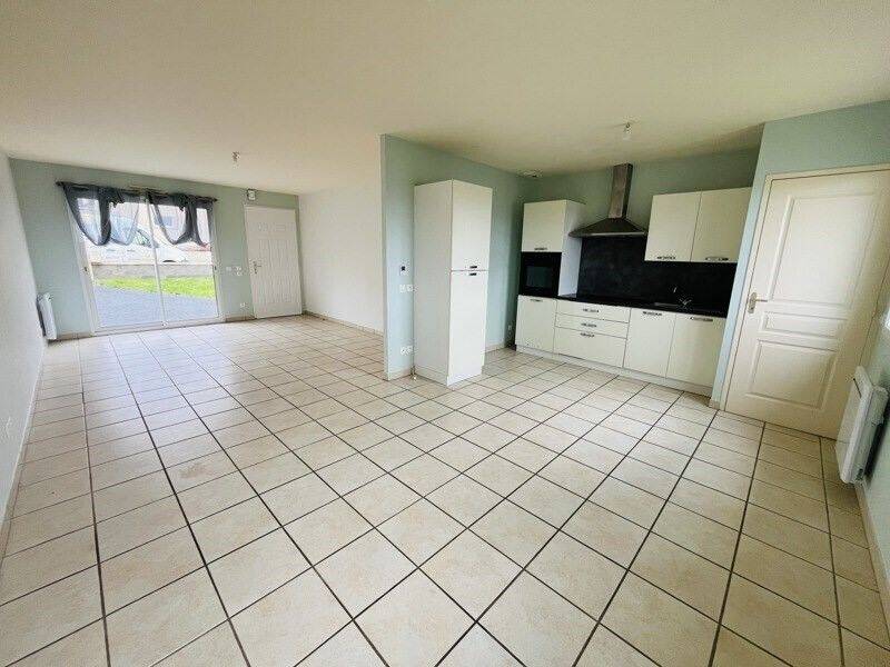 Maison à louer, 77m², CHATEAUNEUF DU FAOU