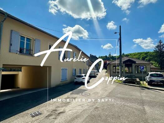 Appartement à vendre 230 000 € 4 pièces 2 chambres 74 m² Étage 1/1 Crémieu 38460