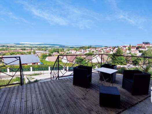 Pavillon à vendre 179 000 € 5 pièces 4 chambres 97 m² 707 m² de terrain Pont-sur-Yonne 89140