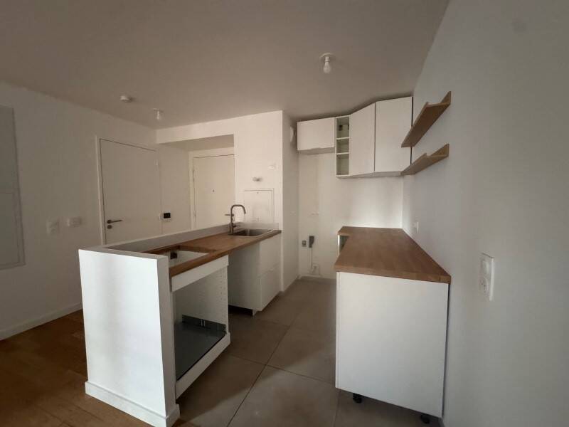 Maison à louer, 52m², COURBEVOIE