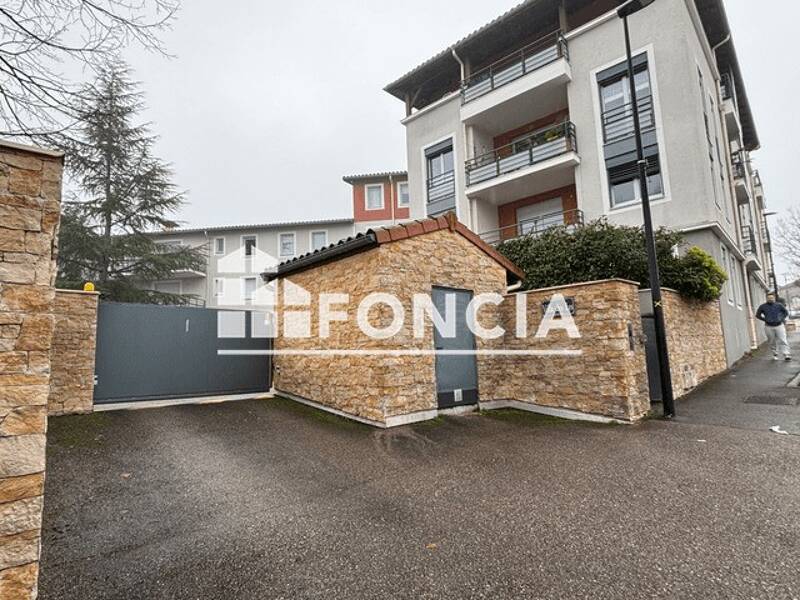 Maison à louer, 40m², SAINT GENIS LES OLLIERES