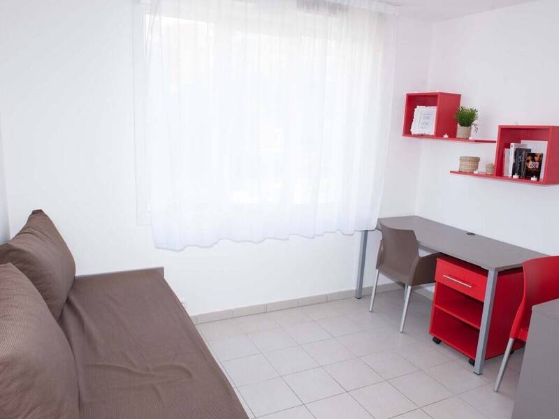 Maison à louer, 18m², MARSEILLE 3E