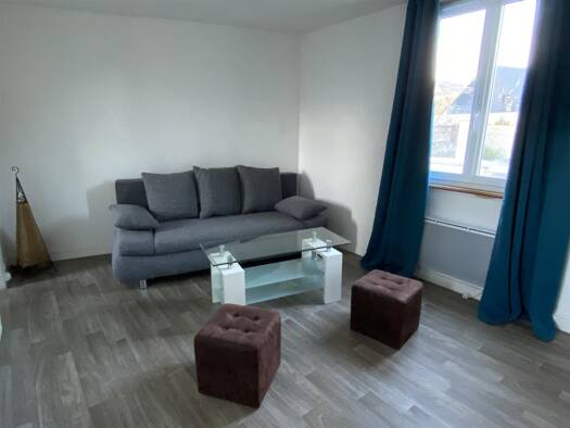 Appartement à louer - logement étudiant 295 € 1 pièce 25 m² RDC Vimoutiers 61120
