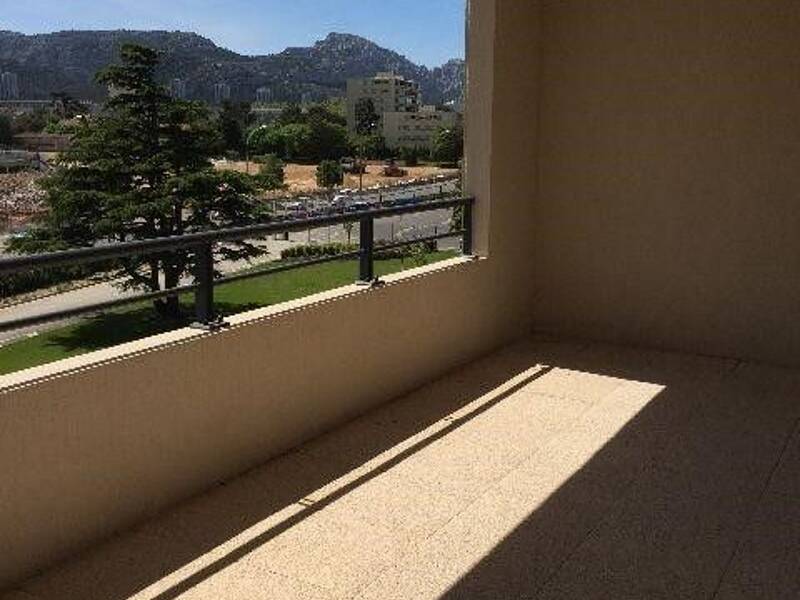 Maison à louer, 64m², MARSEILLE 9E