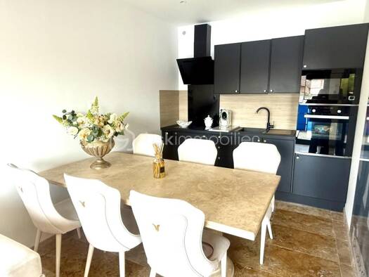 Maison à vendre 480 000 € 10 pièces 6 chambres 190 m² 350 m² de terrain Arsenal Roanne 42300