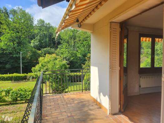 Maison à vendre 420 000 € 4 pièces 3 chambres 89 m² 1 000 m² de terrain Chambery 73000