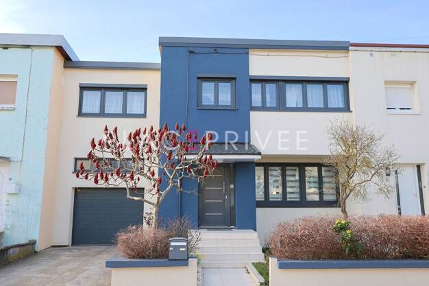 Maison à vendre 369 000 € 6 pièces 4 chambres 144 m² 383 m² de terrain Nabecor-Curie-Brichambeau Vandoeuvre les Nancy 54500
