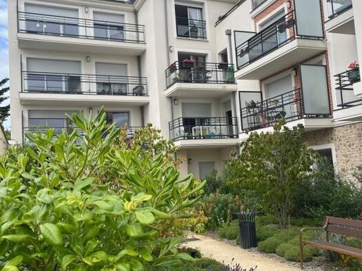 Appartement à louer 784 € 2 pièces 1 chambre 37 m² RDC/4 Gare Mantes-la-Jolie 78200