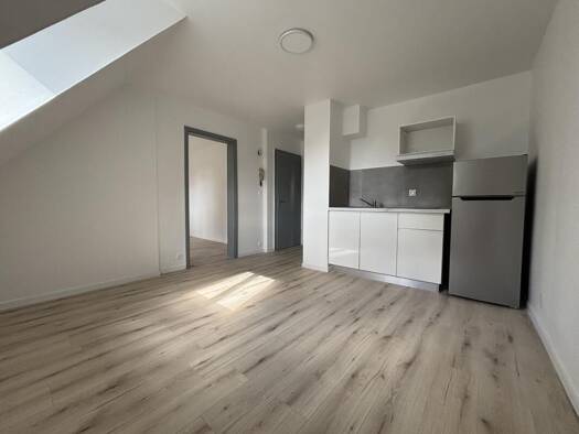 Appartement à louer 600 € 2 pièces 1 chambre 35 m² Étage 2/2 Mulhouse 68100