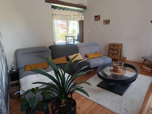 Maison à vendre 249 000 € 7 pièces 6 chambres 219 m² 710 m² de terrain La Chapelle-d'Aligné 72300