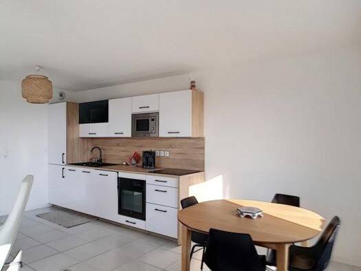 Appartement à louer 1 206 € 4 pièces 3 chambres 80 m² 4ème étage Montaudran - Lespinet Toulouse 31400