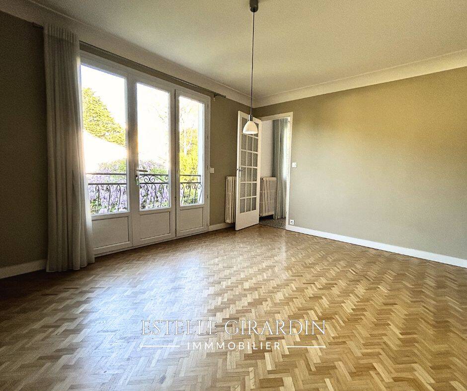 Maison 7 pièces — 7