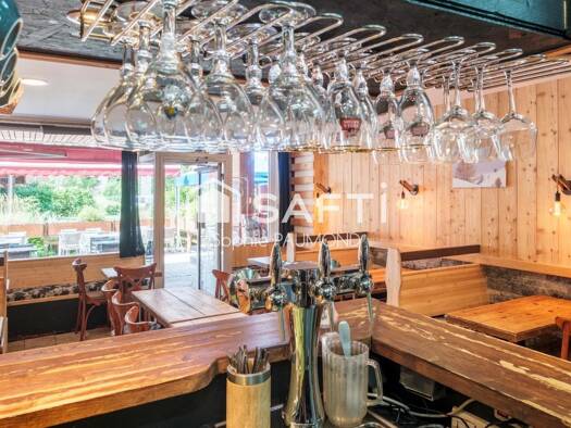 Restaurant à vendre Fonds de commerce 190 000 € 62 m² d'espace de restauration Villeneuve La Salle-les-Alpes 05240
