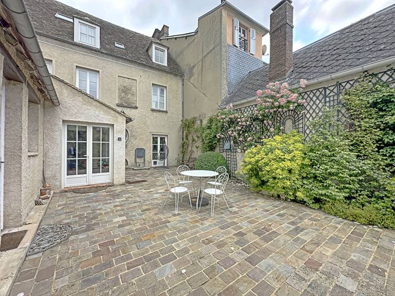 Maison à vendre, 285m², HOUDAN