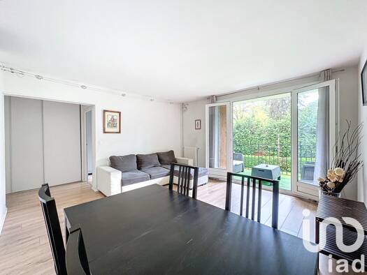 Appartement à vendre 339 000 € 3 pièces 2 chambres 71 m² Étage 1/3 Rue de Versailles-Monastere Ville-d'Avray 92410