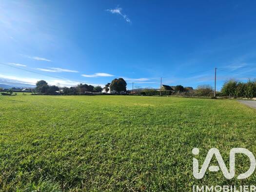 Terrain constructible à vendre 32 000 € 1 209 m² de terrain Espès-Undurein 64130