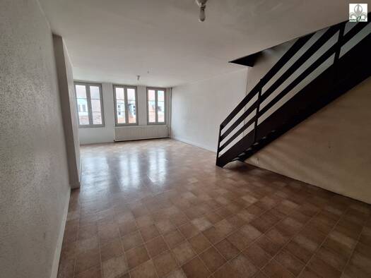 Colocation à louer 1 000 € 4 pièces 3 chambres 94 m² Étage 2/2 Battant Besançon 25000