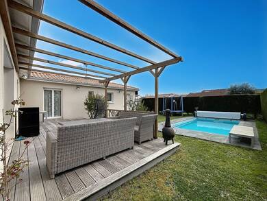 Maison de plain-pied à vendre 540 000 € 7 pièces 4 chambres 158 m² 600 m² de terrain Parempuyre 33290