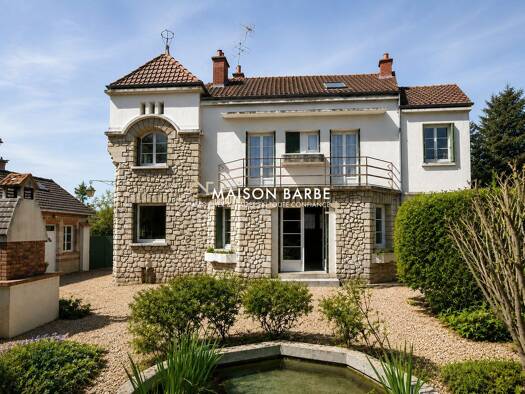 Maison à vendre 555 000 € 7 pièces 5 chambres 160 m² 832 m² de terrain Sud et Est Louvres 95380