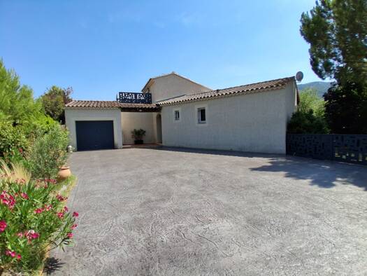 Maison de plain-pied à vendre 549 000 € 5 pièces 3 chambres 122,34 m² 1 234 m² de terrain Maubec 84660