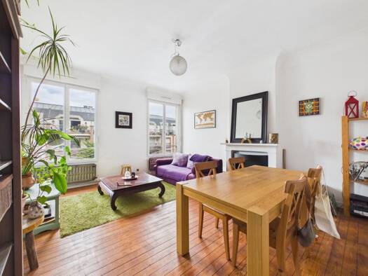 Appartement à vendre 129 000 € 2 pièces 1 chambre 68 m² Étage 3/4 Centre-Neuf Bourg-Quesnoy-Delsaux-Musée-Cannoniers-Gare Valenciennes 59300