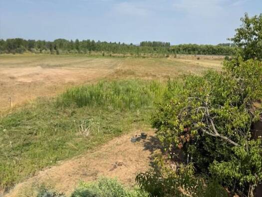 Terrain à vendre 51 000 € 660 m² de terrain dès le 28/12/2026 Nord Saint-Marcel 71380