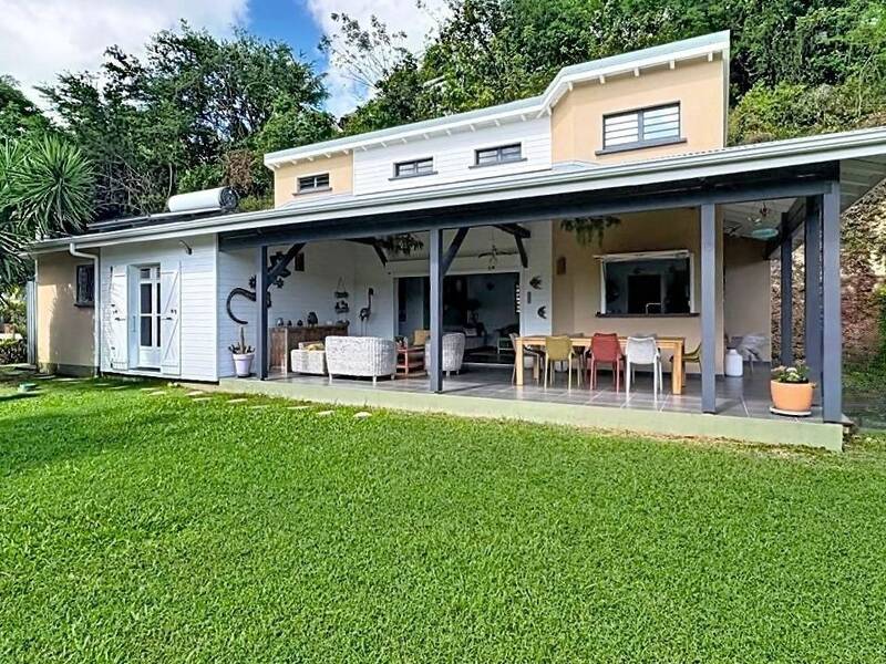 Maison à vendre, 121m², LE GOSIER