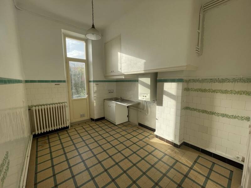 Maison à louer, 90m², MARSEILLE 6E