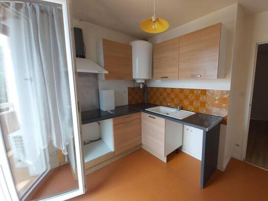 Appartement à louer 617 € 2 pièces 1 chambre 51 m² 3ème étage La Crouzette-Badonnes Béziers 34500