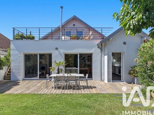 Maison à vendre 379 000 € 7 pièces 5 chambres 142 m² 427 m² de terrain Le Pellerin 44640