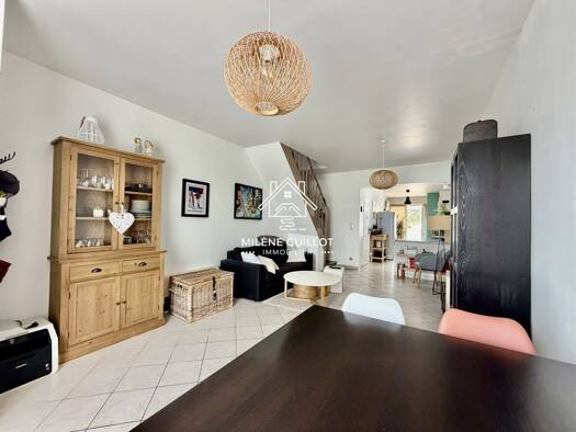 Maison à vendre 180 000 € 4 pièces 3 chambres 70 m² Quesnoy-sur-Deûle 59890