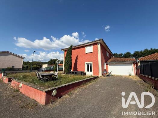 Maison à vendre 364 000 € 6 pièces 4 chambres 160 m² 611 m² de terrain Saint-Marcellin-en-Forez 42680