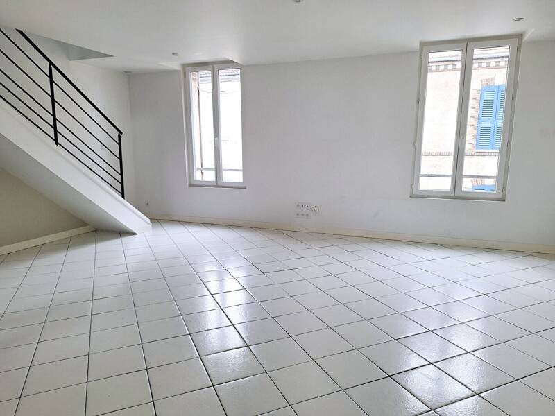 Maison à louer, 52m², JOIGNY