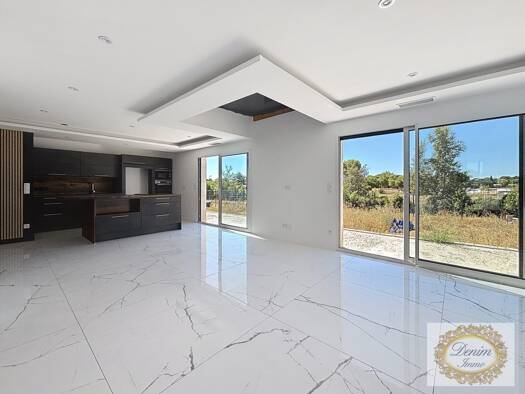 Villa à vendre 383 000 € 5 pièces 4 chambres 119 m² 491 m² de terrain Garons 30128