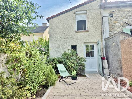 Maison à vendre 195 000 € 3 pièces 1 chambre 45 m² 123 m² de terrain Thomery 77810
