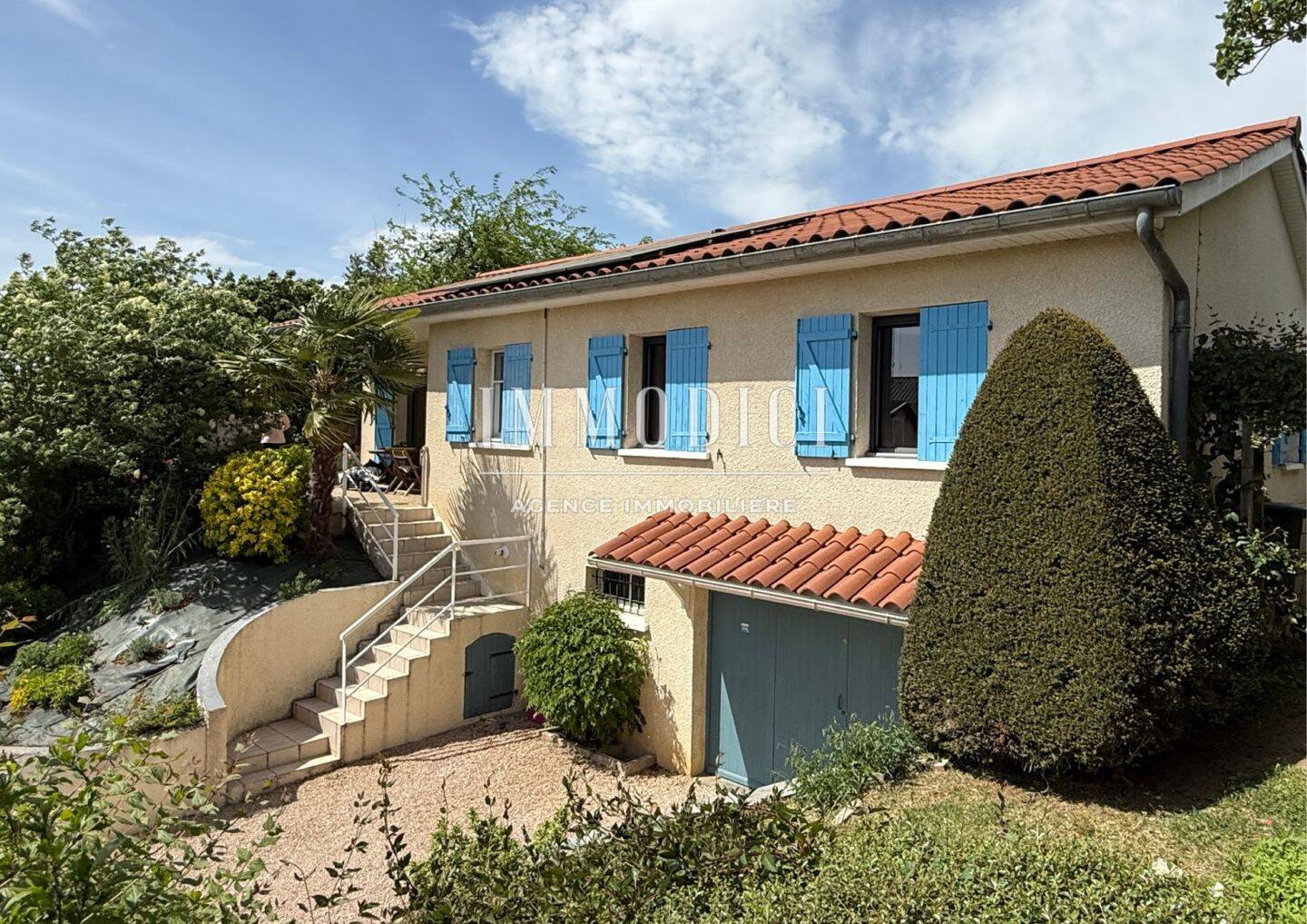 Maison à vendre, 130m², MONTMERLE SUR SAONE