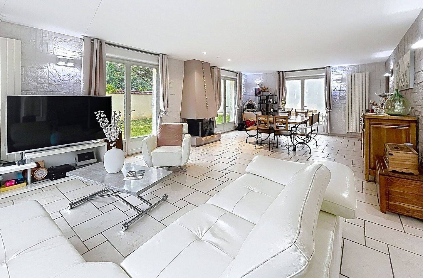 Maison à vendre, 160m², SAINT MAUR DES FOSSES