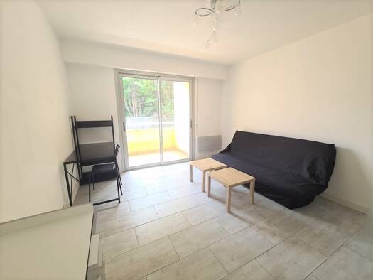 Appartement à louer 580 € 1 pièce 20,6 m² 2ème étage Centre Ville Sud Ouest Grasse 06130