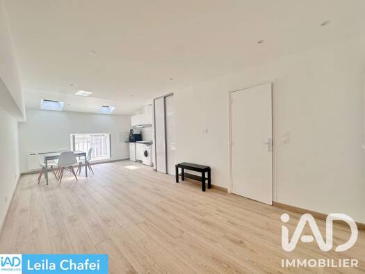 Appartement à vendre 120 000 € 1 pièce 28 m² 2 étages Jade Longjumeau 91160