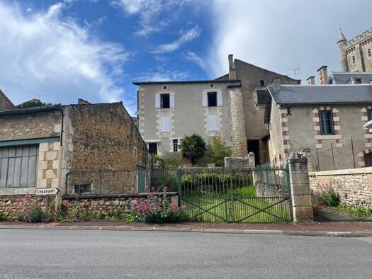 Maison à vendre 102 000 € 3 pièces 2 chambres 100 m² 405 m² de terrain Valdivienne 86300