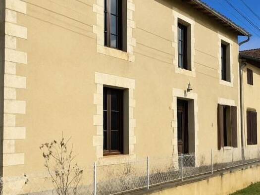 Maison à vendre 145 000 € 7 pièces 5 chambres 158 m² Sorges et Ligueux en Périgord 24420