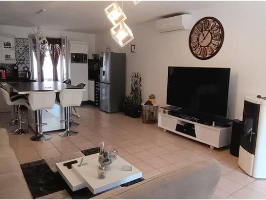 Maison de plain-pied à vendre 342 000 € 4 pièces 3 chambres 78 m² 540 m² de terrain Le Val 83143