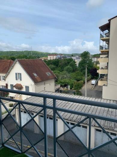 Appartement à louer 550 € 2 pièces 1 chambre 32 m² Étage 2/3 Périgueux 24000
