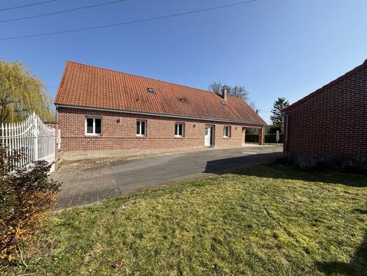 Maison de plain-pied à louer 915 € 4 pièces 3 chambres 112 m² Esnes 59127