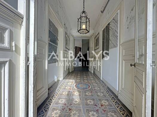 Appartement à vendre 397 000 € 6 pièces 3 chambres 220 m² RDC Libourne 33500