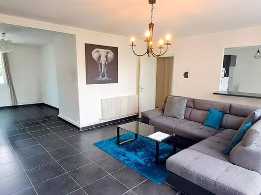 Appartement à vendre 190 000 € 4 pièces 2 chambres 99,1 m² Étage 1/2 Ville Basse-Centre Montereau-Fault-Yonne 77130