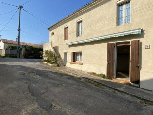 Maison de ville à vendre 87 920 € 5 pièces 3 chambres 80 m² 206 m² de terrain Bourg 33710