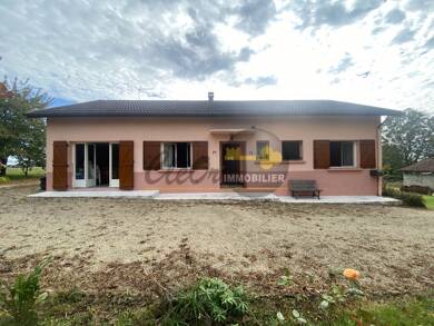 Maison à vendre 190 000 € 5 pièces 4 chambres 106 m² 4 500 m² de terrain Romenay 71470