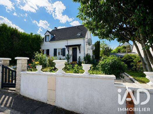 Maison à vendre 247 380 € 5 pièces 3 chambres 104 m² 513 m² de terrain Avenue du Mantois Mantes-la-Ville 78711